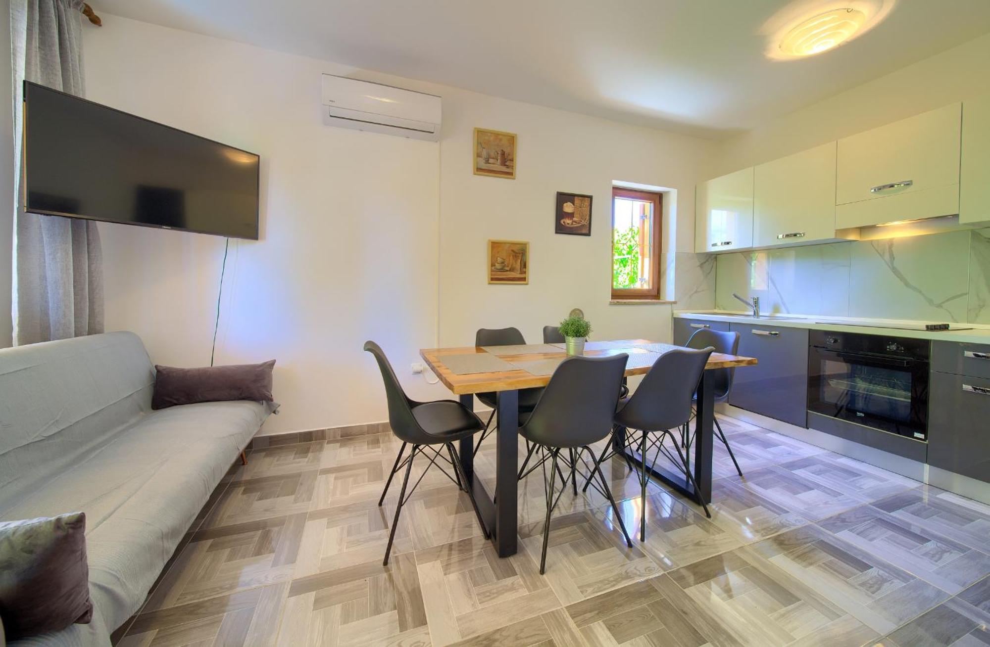 Apartment Bazina - Airconditioning, Parking, 500M From The Beach Крк Екстер'єр фото