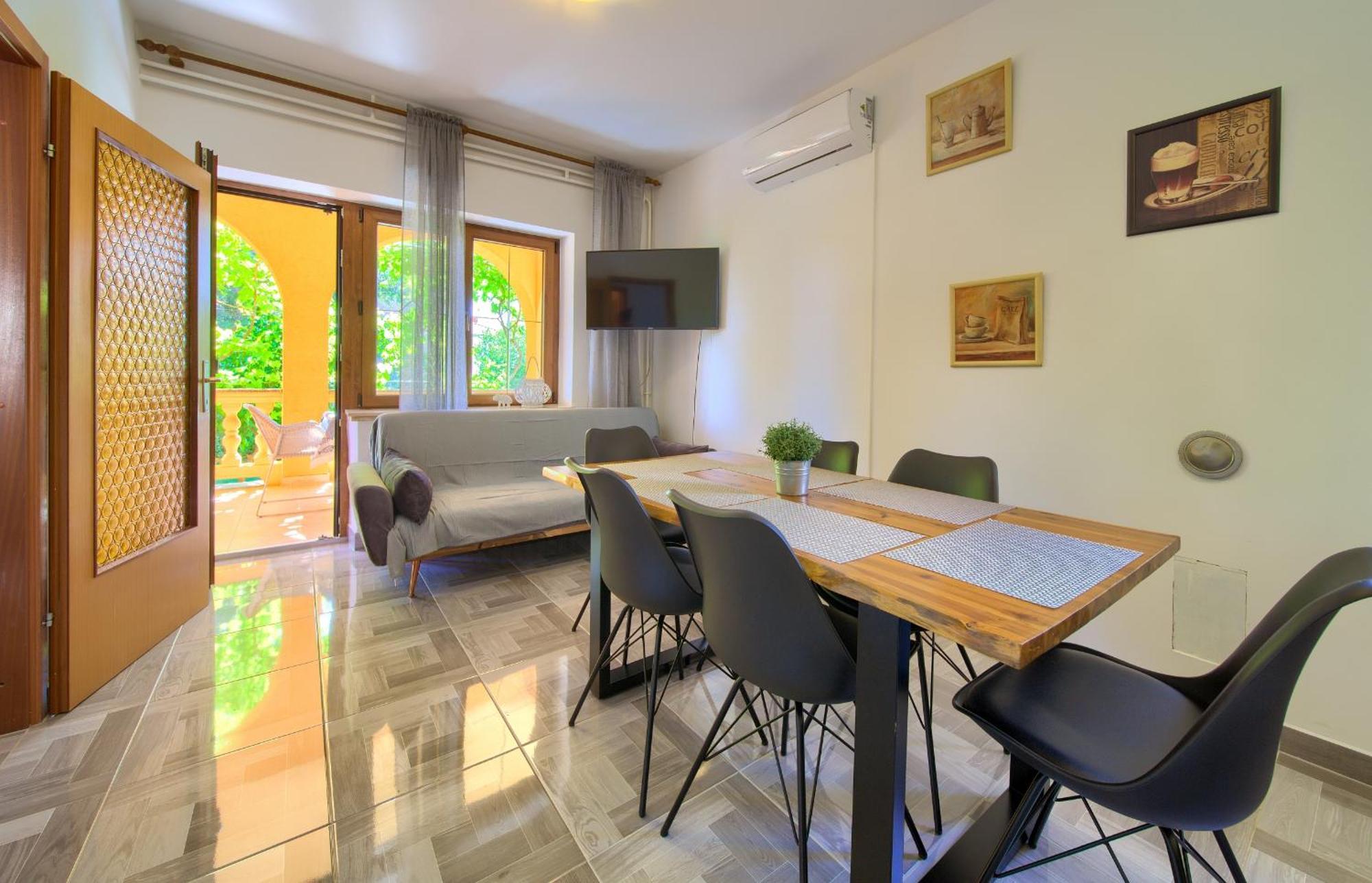 Apartment Bazina - Airconditioning, Parking, 500M From The Beach Крк Екстер'єр фото