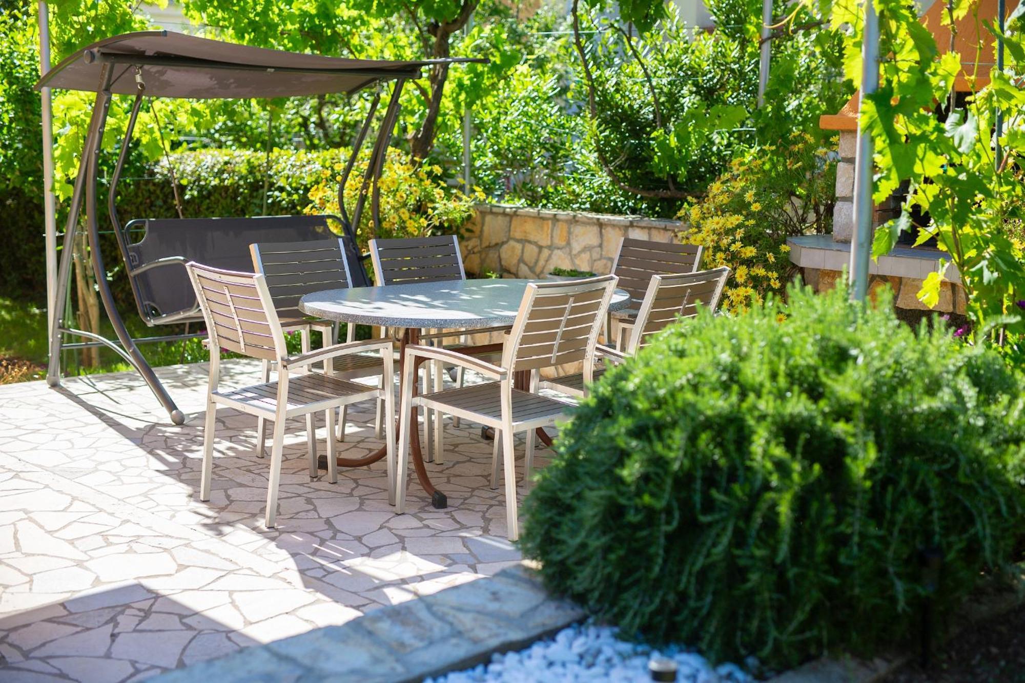 Apartment Bazina - Airconditioning, Parking, 500M From The Beach Крк Екстер'єр фото